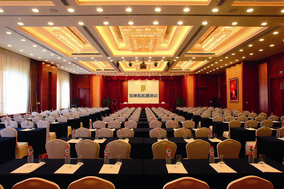 玫琳凯拓展培训
